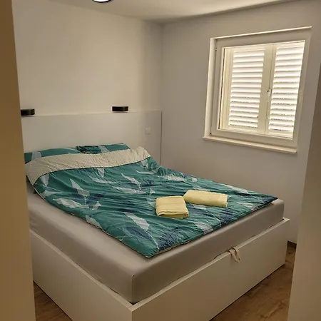Maja Appartement *
